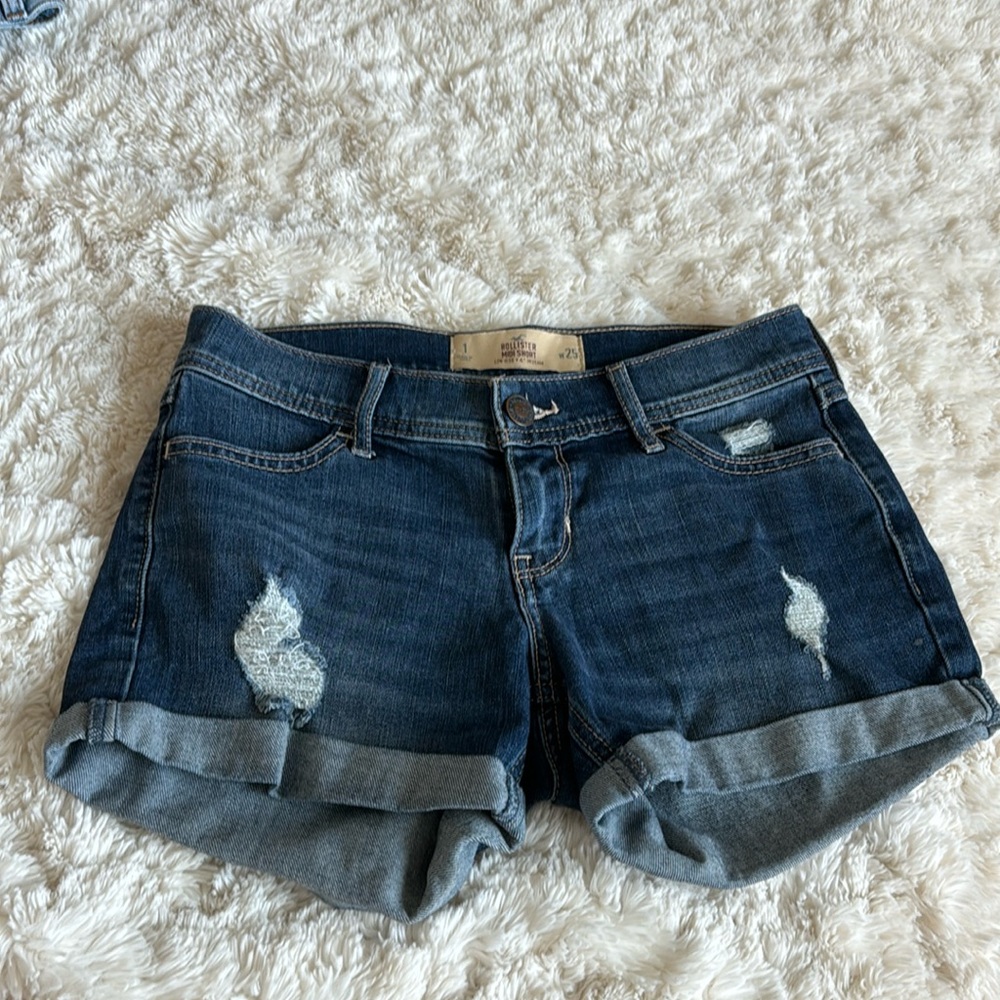 Hollister Shorts Womens  Blue Midi Boyfriend Low Rise 1" Cuffed Dark Wash Denim
